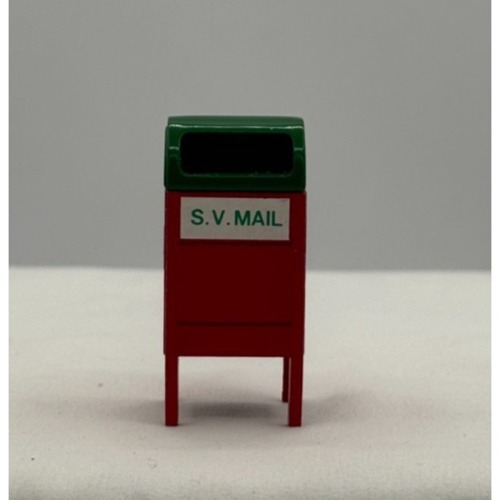 Dept 56 The original Snow Village Mail Box # 5198-5 Hand Painted Metal Accessory
